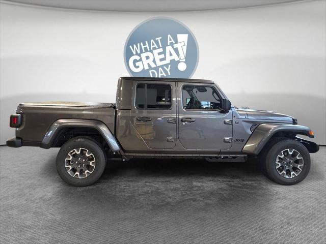2026 Jeep Gladiator GLADIATOR SAHARA 4X4 2026 Jeep Gladiator GLADIATOR SAHARA 4X4