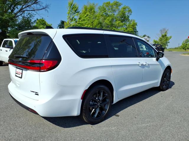 2026 Chrysler Pacifica Limited AWD