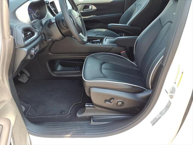 2026 Chrysler Pacifica Limited AWD