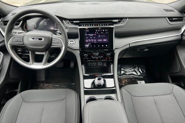 2026 Jeep Grand Cherokee L Grand Cherokee Laredo X 4x4