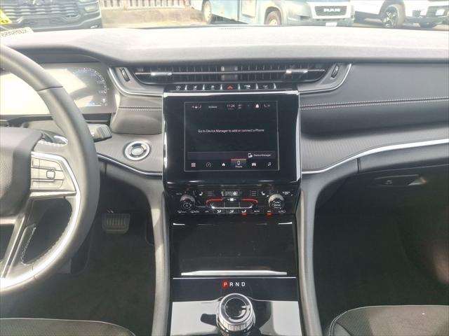 2025 Jeep Grand Cherokee L Altitude X 4x4