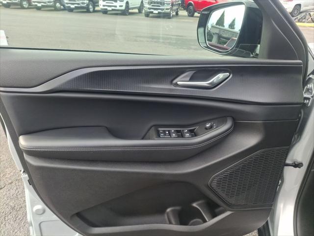 2025 Jeep Grand Cherokee L Altitude X 4x4