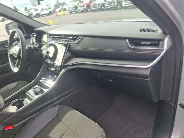 2025 Jeep Grand Cherokee L Altitude X 4x4