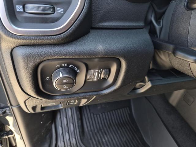 2026 Ram 1500 Lone Star Crew Cab 4x4 5'7" Box