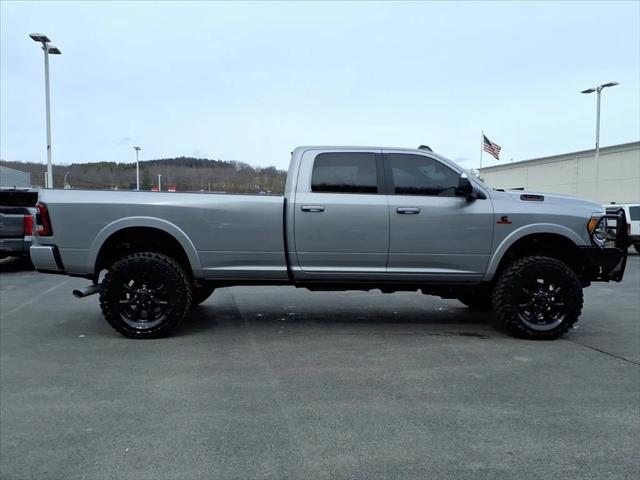 2021 RAM 3500 Limited Crew Cab 4x4 8 Box