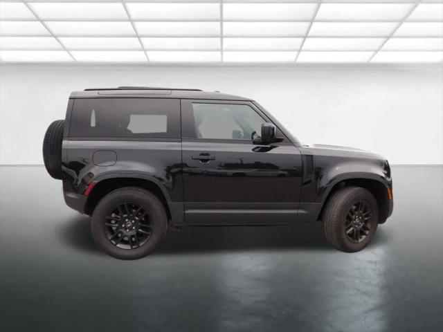 2024 Land Rover Defender 90 P300 S