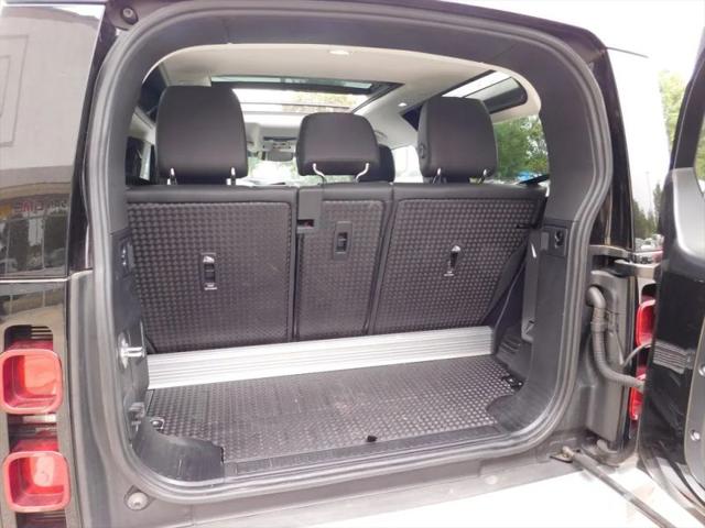 2024 Land Rover Defender 90 P300 S