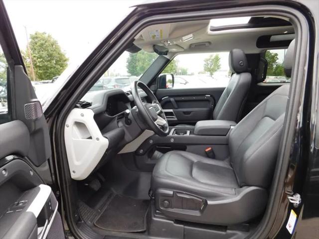 2024 Land Rover Defender 90 P300 S