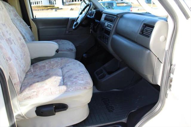 2000 Volkswagen EuroVan GLS