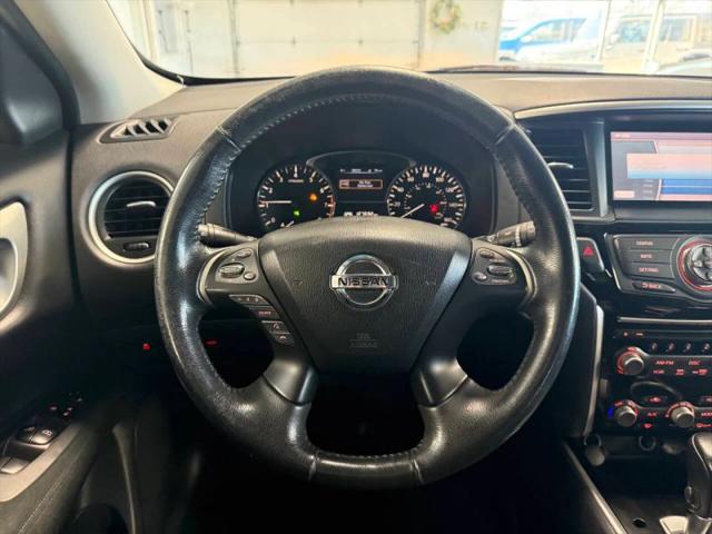2015 Nissan Pathfinder SL