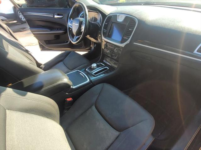 2019 Chrysler 300 Touring