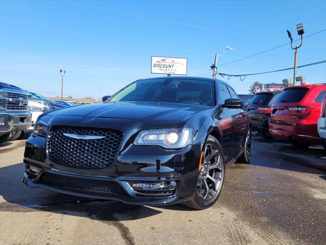 2019 Chrysler 300 Touring