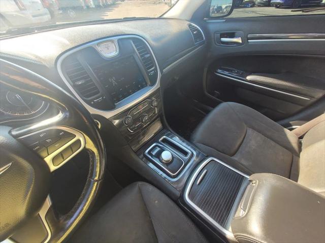 2019 Chrysler 300 Touring