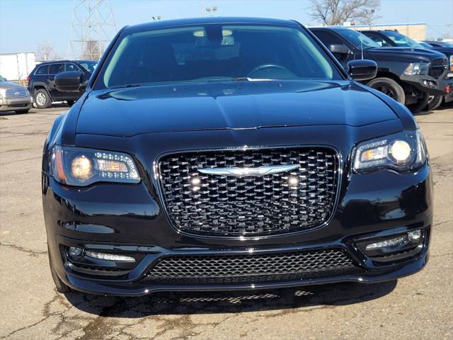 2019 Chrysler 300 Touring