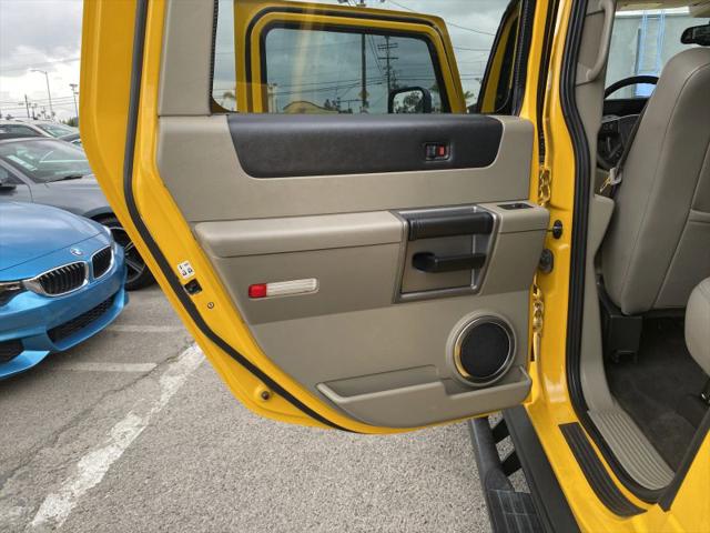 2003 HUMMER H2 Base