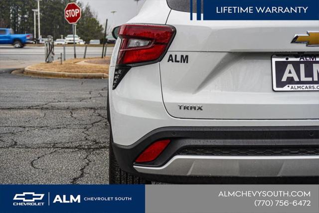 2025 Chevrolet Trax FWD LT