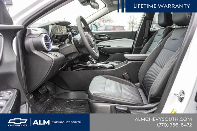 2025 Chevrolet Trax FWD LT
