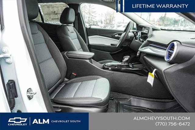 2025 Chevrolet Trax FWD LT