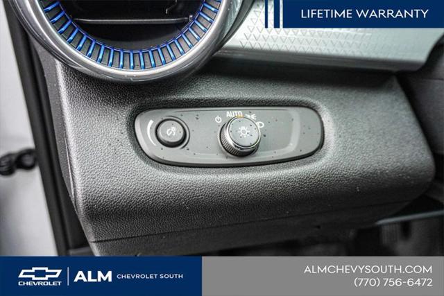 2025 Chevrolet Trax FWD LT