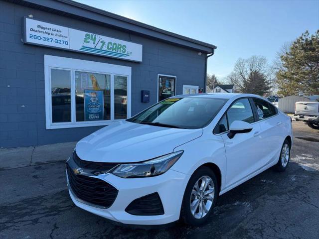 2019 Chevrolet Cruze LT for sale in Larwill, IN