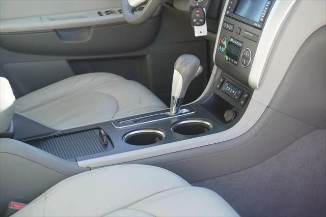 2011 Chevrolet Traverse 2LT