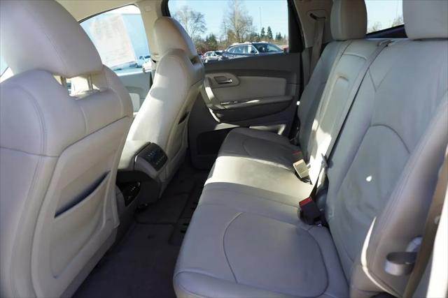 2011 Chevrolet Traverse 2LT