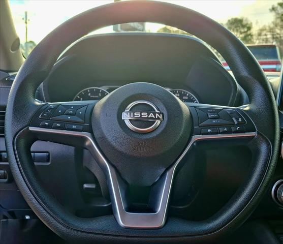 2024 Nissan Sentra SV Xtronic CVT