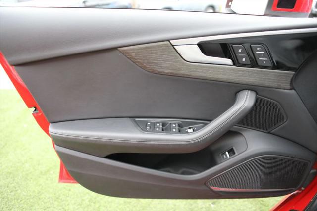 2023 Audi A4 Premium Plus 45 TFSI S line quattro S tronic