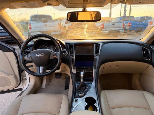 2016 INFINITI Q50 2.0t Premium