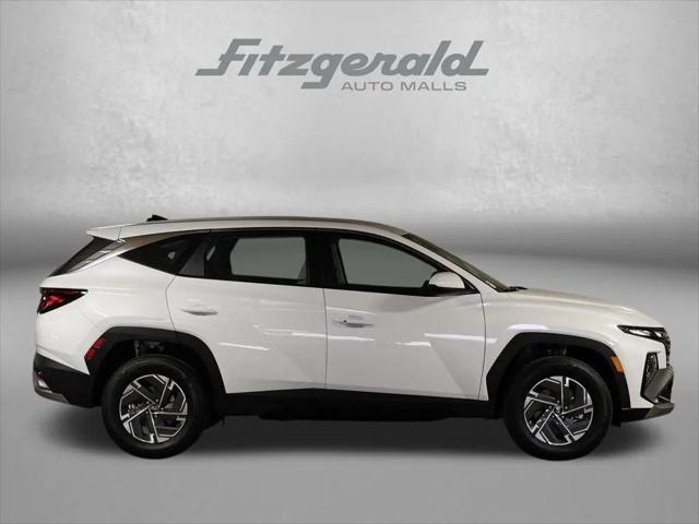 2026 Hyundai Tucson Hybrid Blue SE