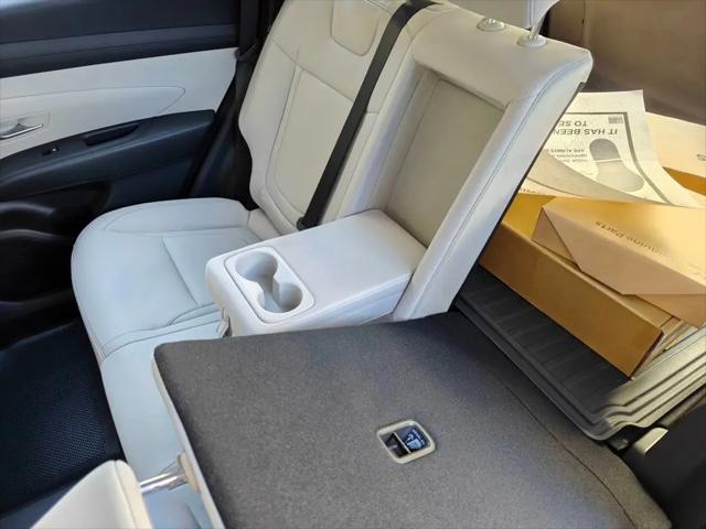 2026 Hyundai Tucson Hybrid Blue SE