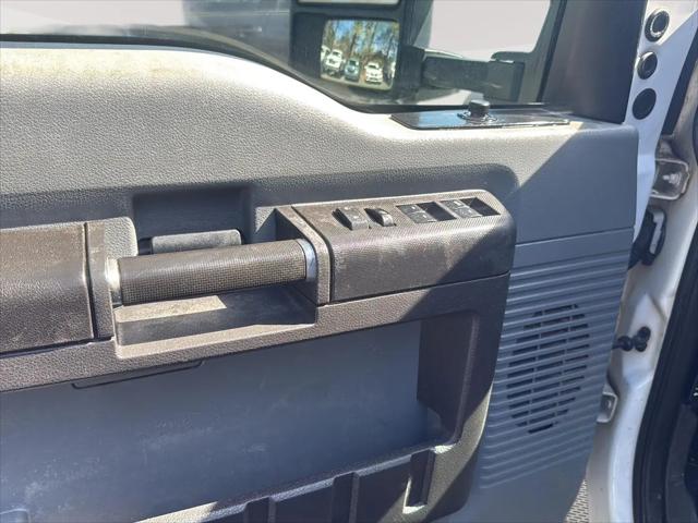 2012 Ford F-550 XL