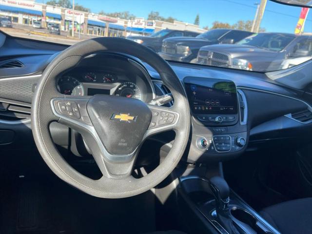 2022 Chevrolet Malibu FWD LT