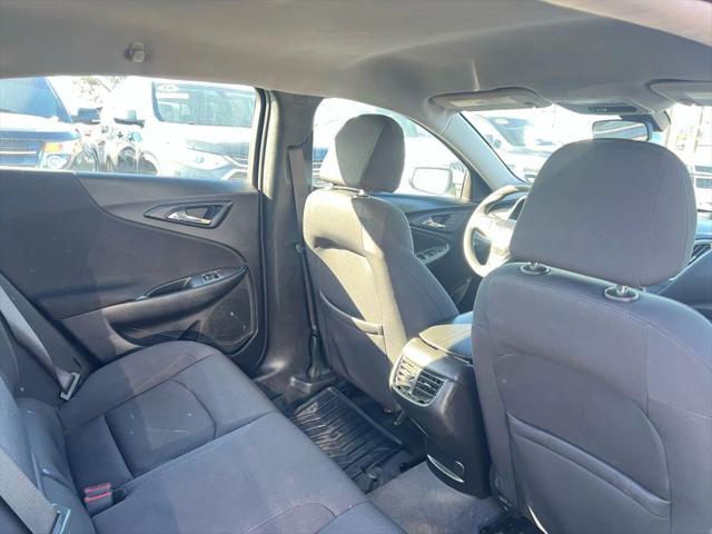 2022 Chevrolet Malibu FWD LT