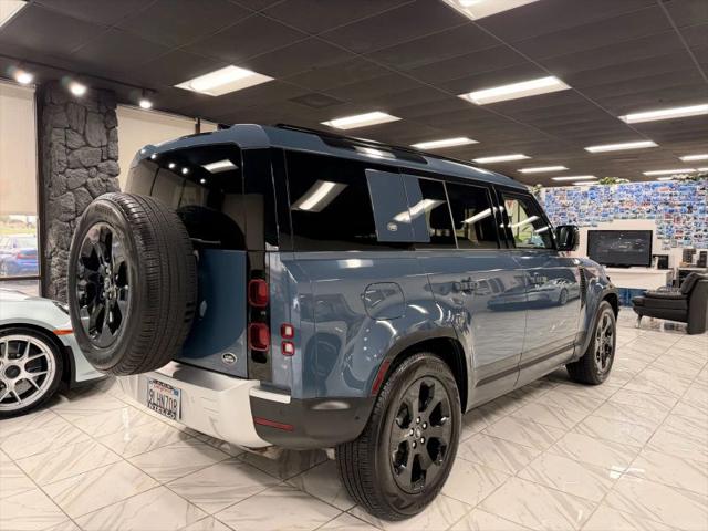 2020 Land Rover Defender 110 SE