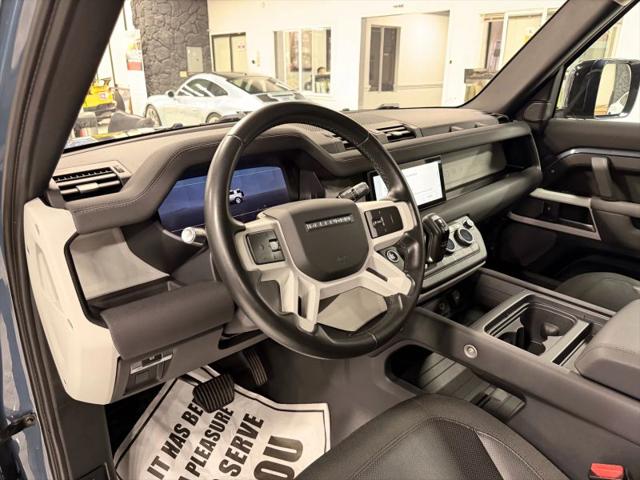 2020 Land Rover Defender 110 SE