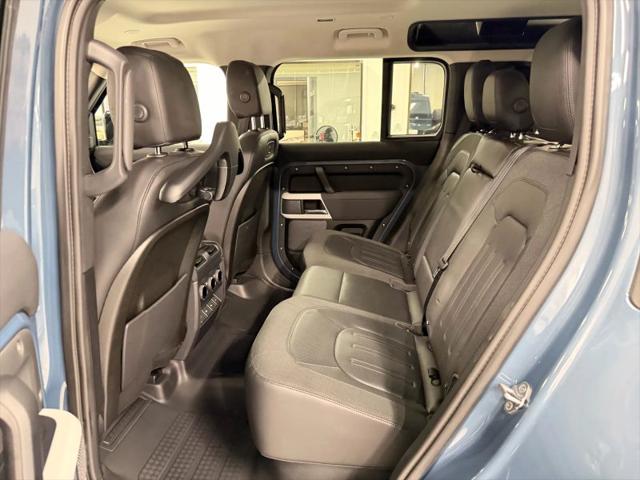 2020 Land Rover Defender 110 SE