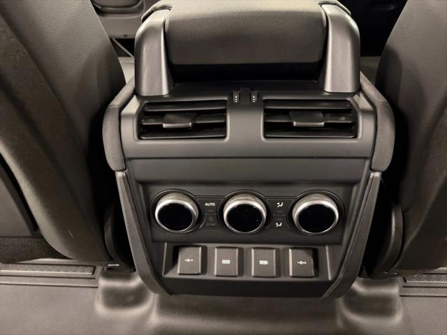 2020 Land Rover Defender 110 SE