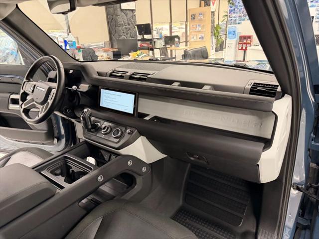 2020 Land Rover Defender 110 SE