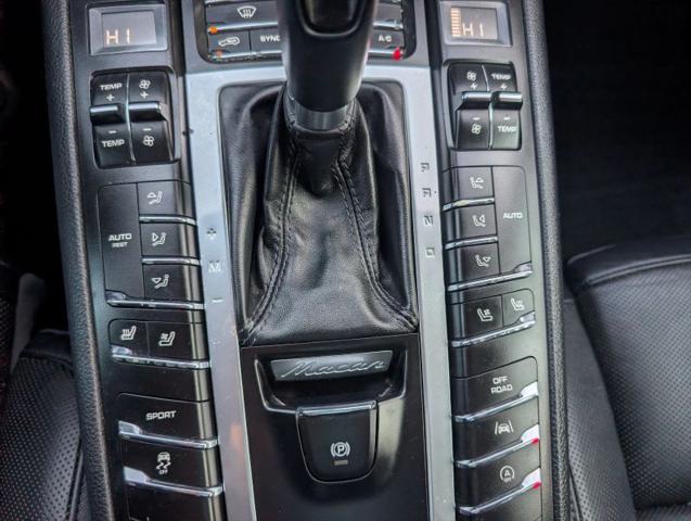 2018 Porsche Macan Sport Edition