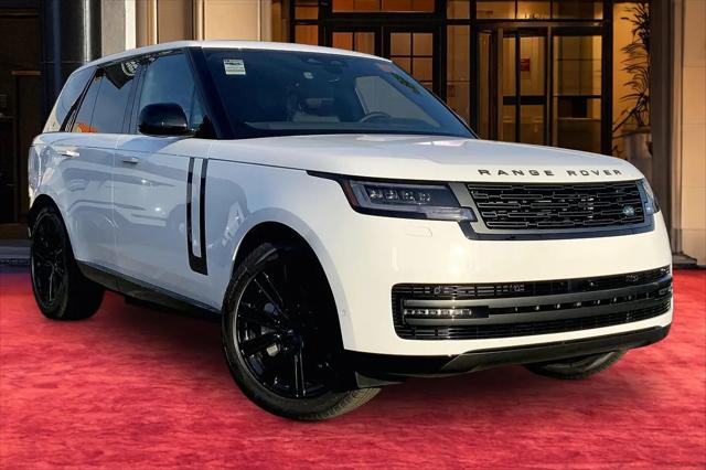 2026 Land Rover Range Rover P550e SE