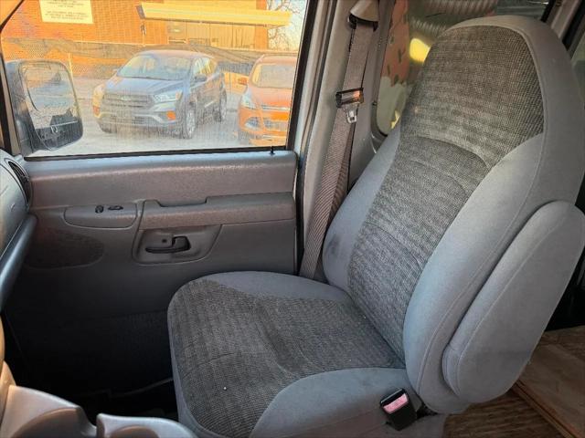 2004 Ford E-250 E-250