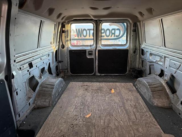 2004 Ford E-250 E-250