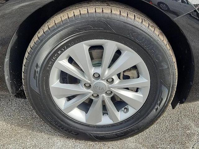 2018 Kia Sedona L
