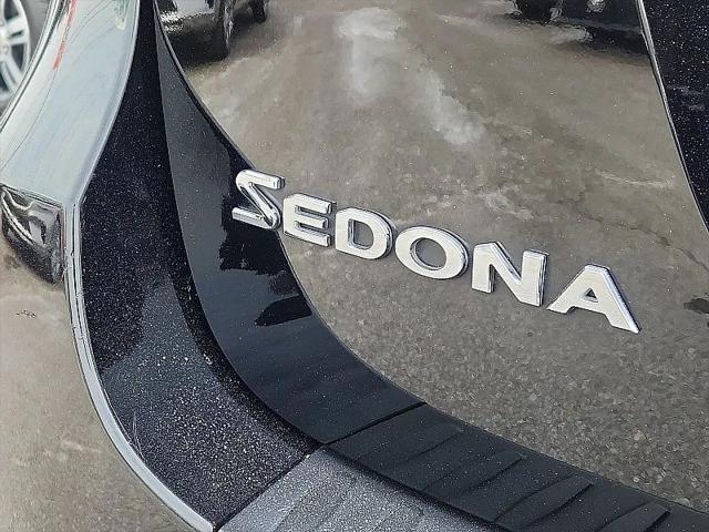 2018 Kia Sedona L