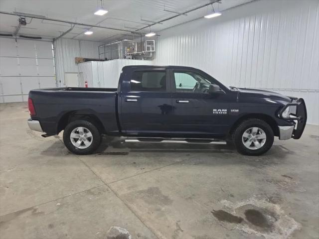 2017 Ram 1500 SLT Crew Cab 4x4 5'7" Box