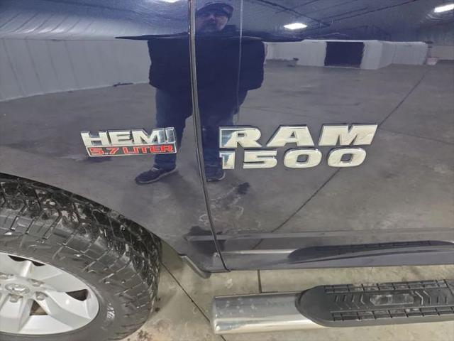2017 Ram 1500 SLT Crew Cab 4x4 5'7" Box