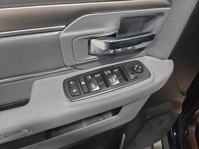 2017 Ram 1500 SLT Crew Cab 4x4 5'7" Box