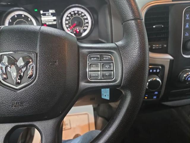 2017 Ram 1500 SLT Crew Cab 4x4 5'7" Box