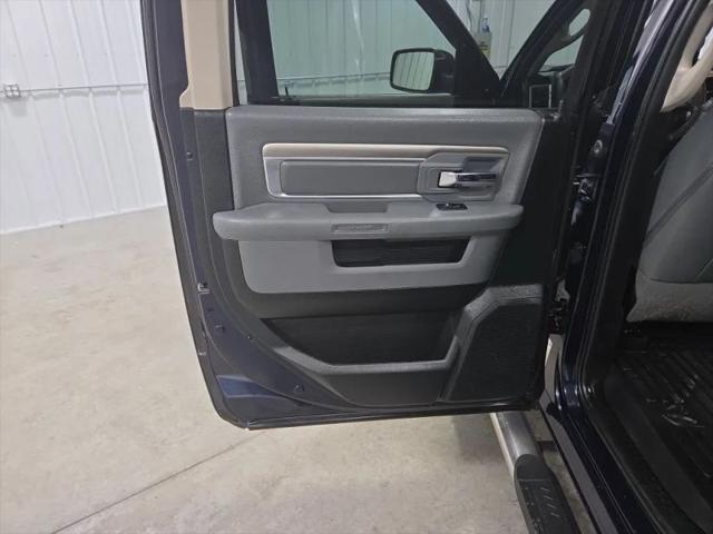 2017 Ram 1500 SLT Crew Cab 4x4 5'7" Box